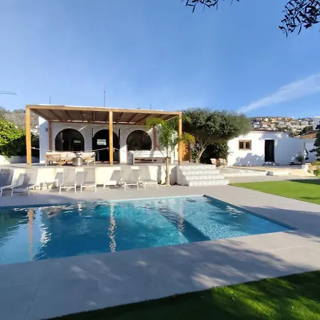 An Oasis In The Heart Of Javea! Villa *